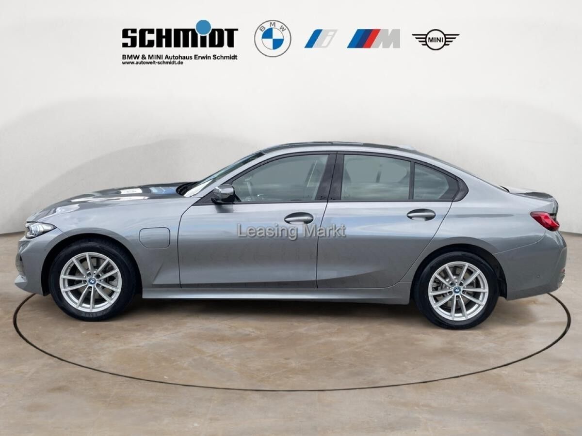 BMW 330 e Limousine / NP= 71.050,- / Adapt. LED /