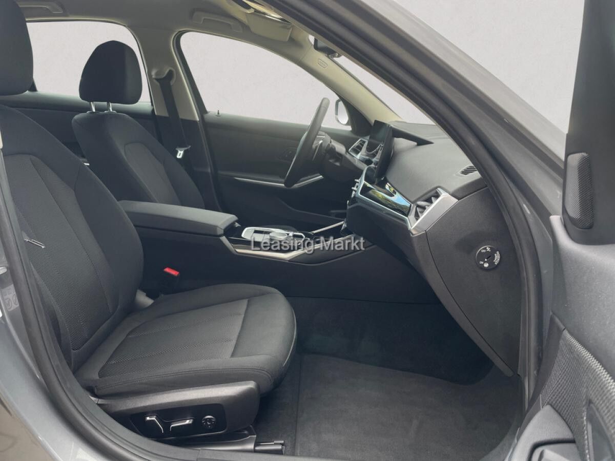 BMW 330 e Limousine / NP= 71.050,- / Adapt. LED /