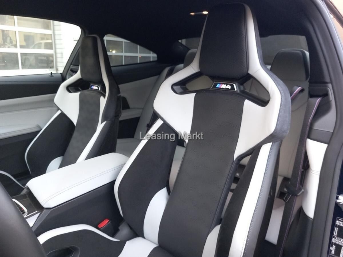 BMW M4 Competition M xDrive /NP=130.270,- / M Carbon