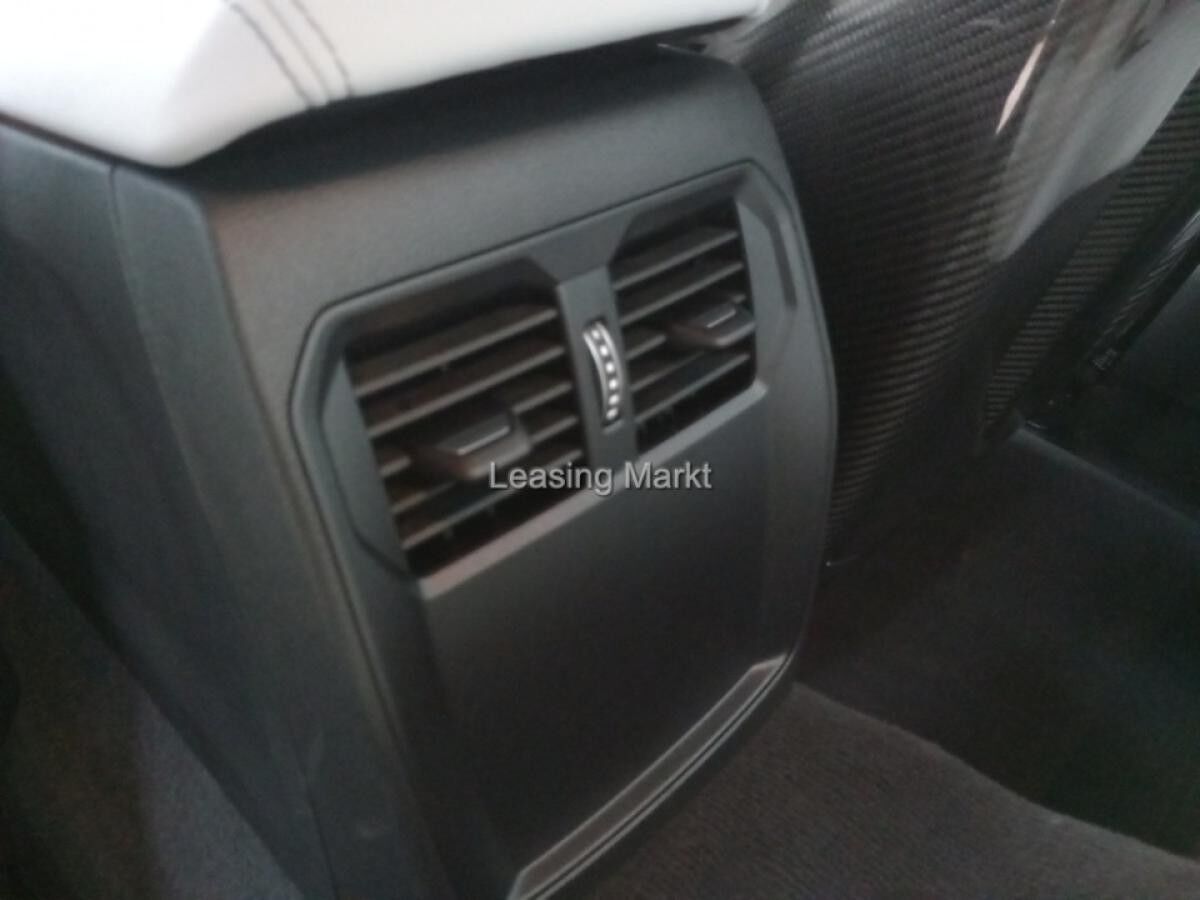 BMW M4 Competition M xDrive /NP=130.270,- / M Carbon