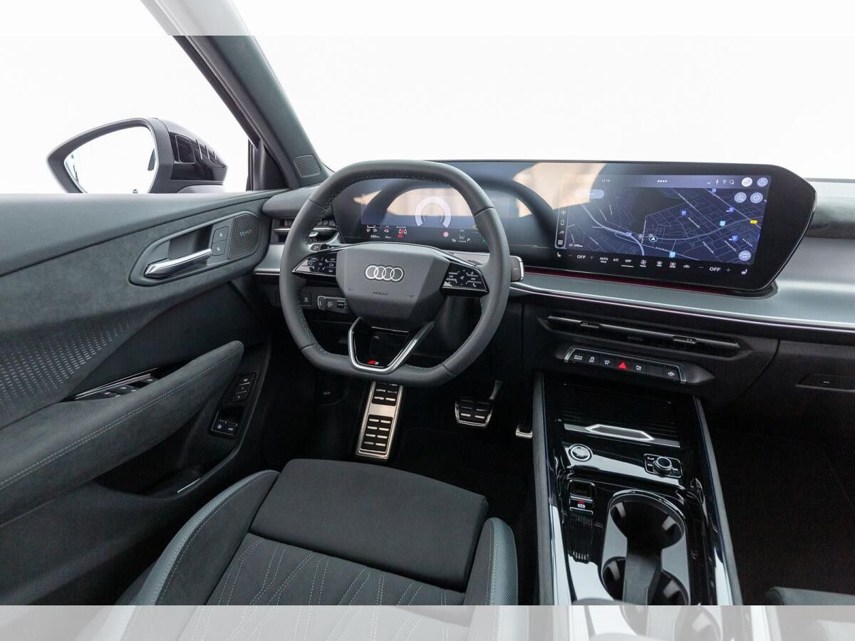 Audi Q3 e-hybrid S tronic Audi Q3 e-hybrid S tronic