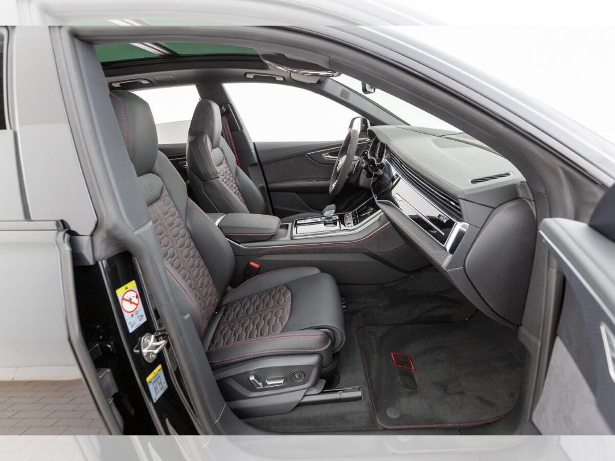 Audi RS Q8 performance tiptronic Audi RS Q8 performance tiptronic