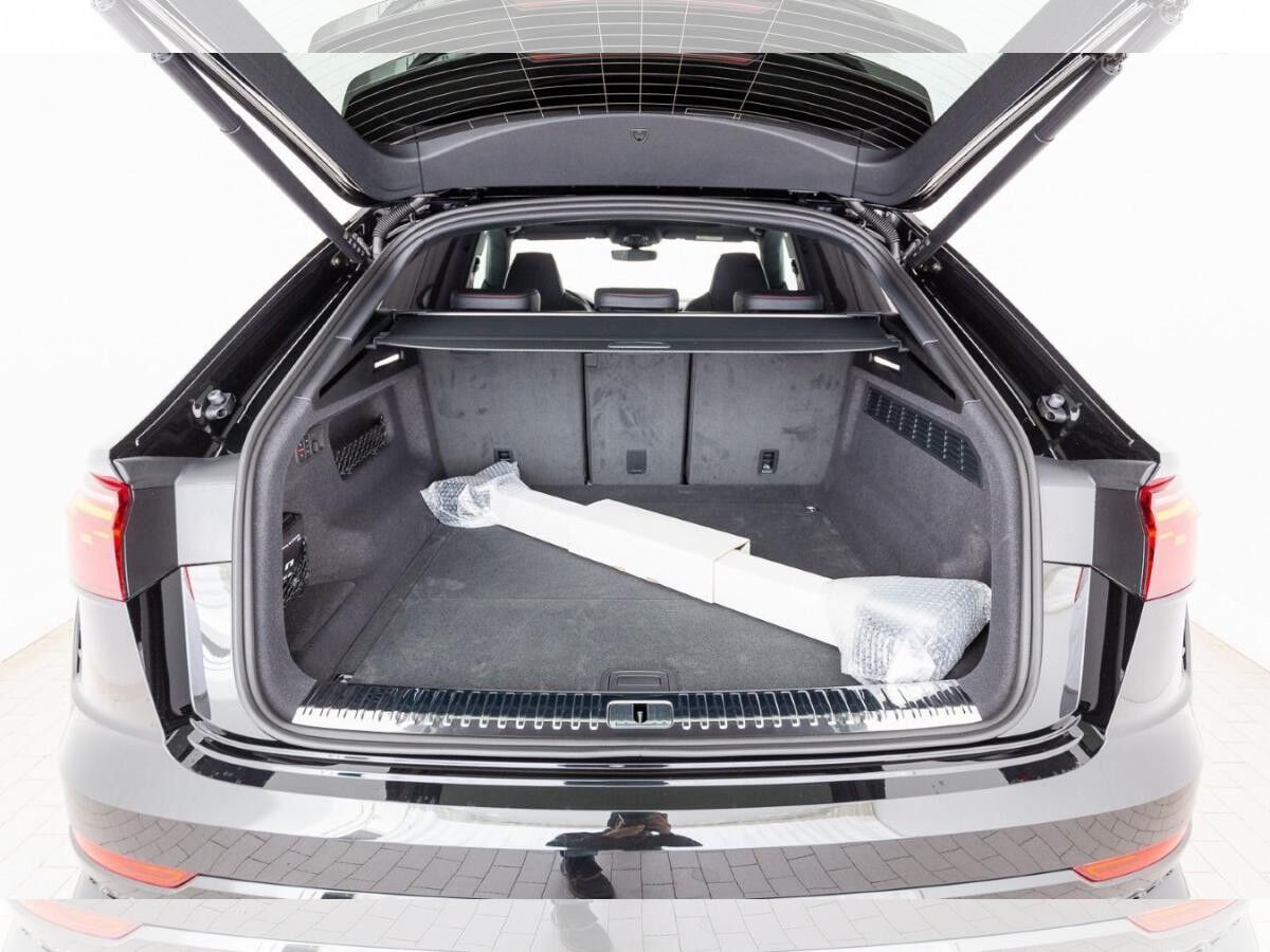 Audi RS Q8 performance tiptronic Audi RS Q8 performance tiptronic