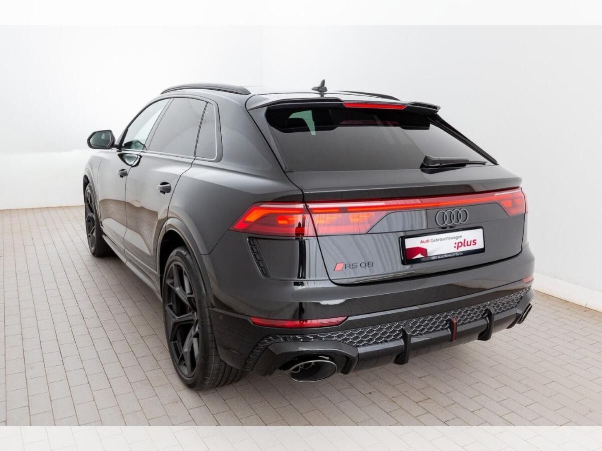 Audi RS Q8 performance tiptronic Audi RS Q8 performance tiptronic