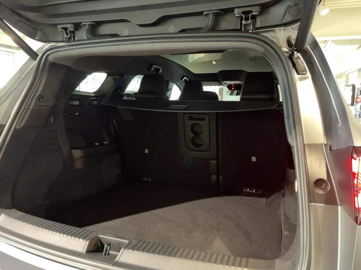 Renault Espace Esprit Alpine Full Hybrid E-Tech 200 5-S. Renault Espace Esprit Alpine Full Hybrid E-Tech 200 5-S.