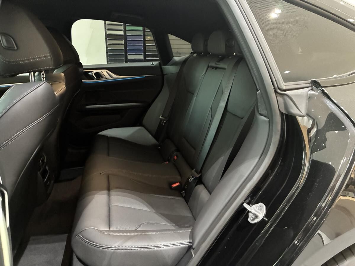 BMW i4 eDrive35 AKTION:INKL.WKR+M Sport+0,25DW+18LM+AHK+HEADUP+COMFORTPAKET