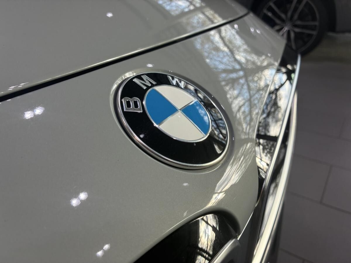 BMW 230 i Coupé M Sportpaket+17ZL+LED+PREMIUNPAKET+NAVI+KAMERA+SIHZ+HIFI+