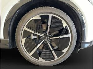 Audi Q4 e-tron Q4 Sportback e-tron 45 S line AHK Matrix LM 21" ACC Navi
