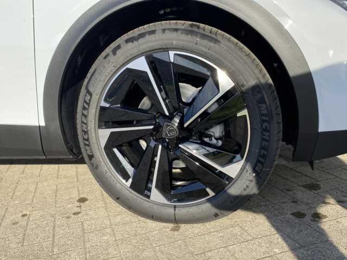 Peugeot 408 HYBRID 145 e-DSC6 Allure