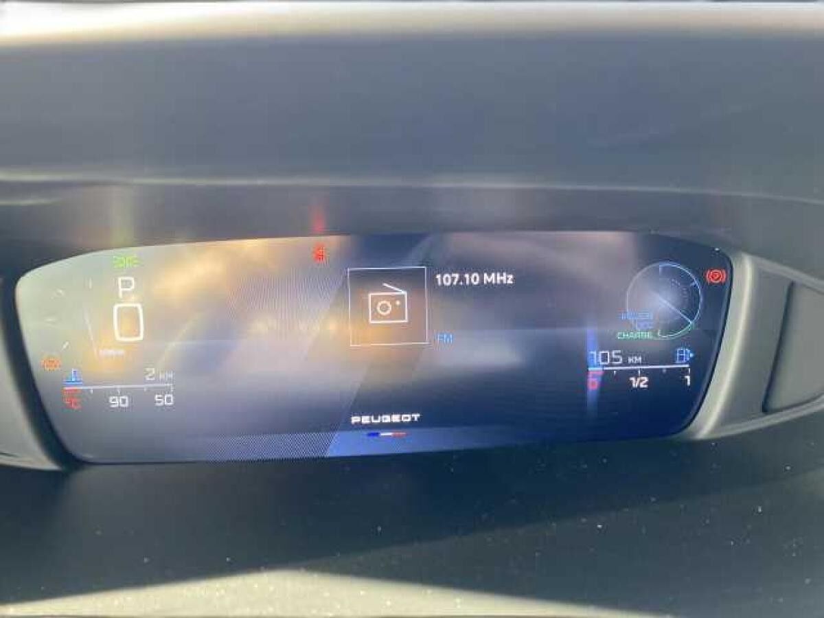 Peugeot 408 HYBRID 145 e-DSC6 Allure