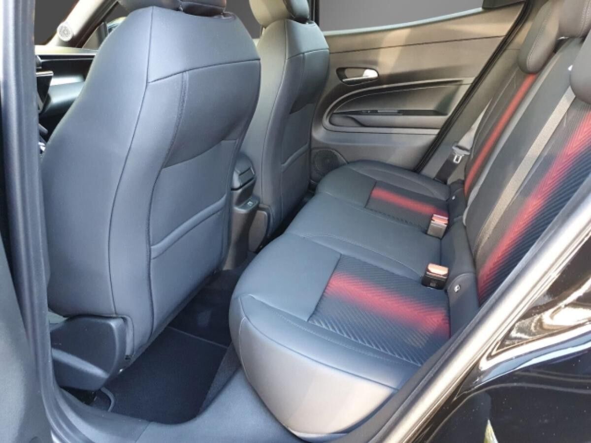 Alfa Romeo Junior Ibrida Q4 1,2 VGT 107kW - Panoramadach-