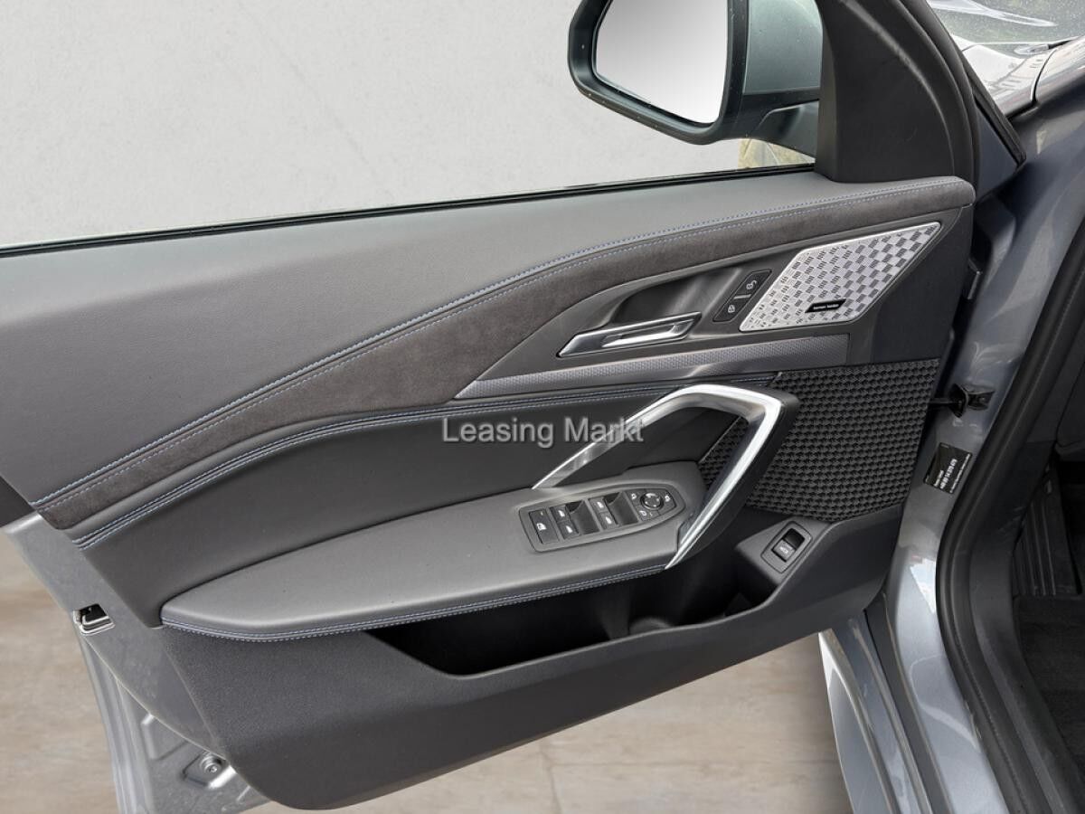 BMW X2 sDrive18d M Sport / NP= 58.370,- / AHK /