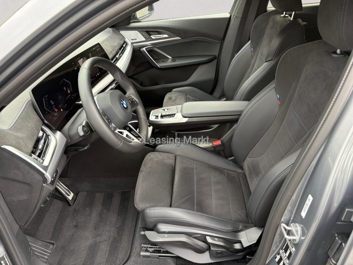 BMW X2 sDrive18d M Sport / NP= 58.370,- / AHK /