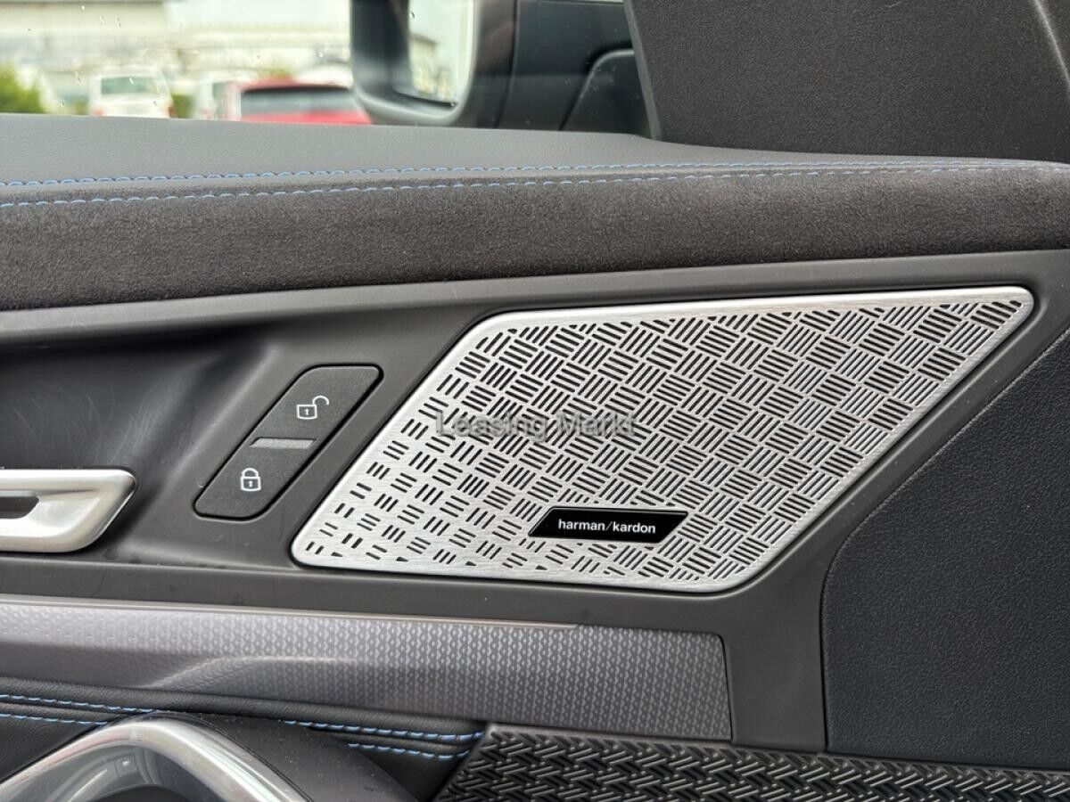 BMW X2 sDrive18d M Sport / NP= 58.370,- / AHK /