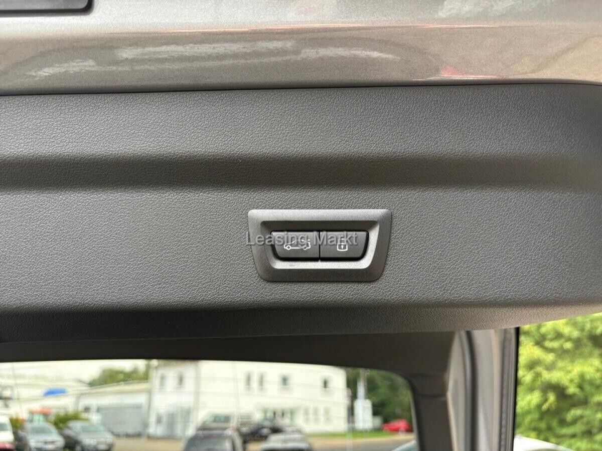 BMW X2 sDrive18d M Sport / NP= 58.370,- / AHK /