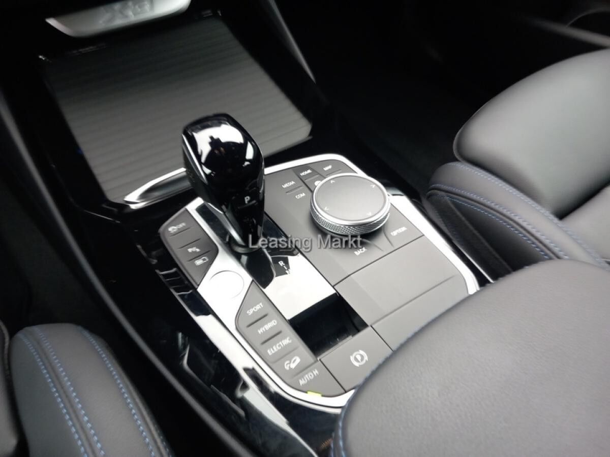 BMW X3 xDrive30e M Sportpaket Laserlicht Anhängerkpl