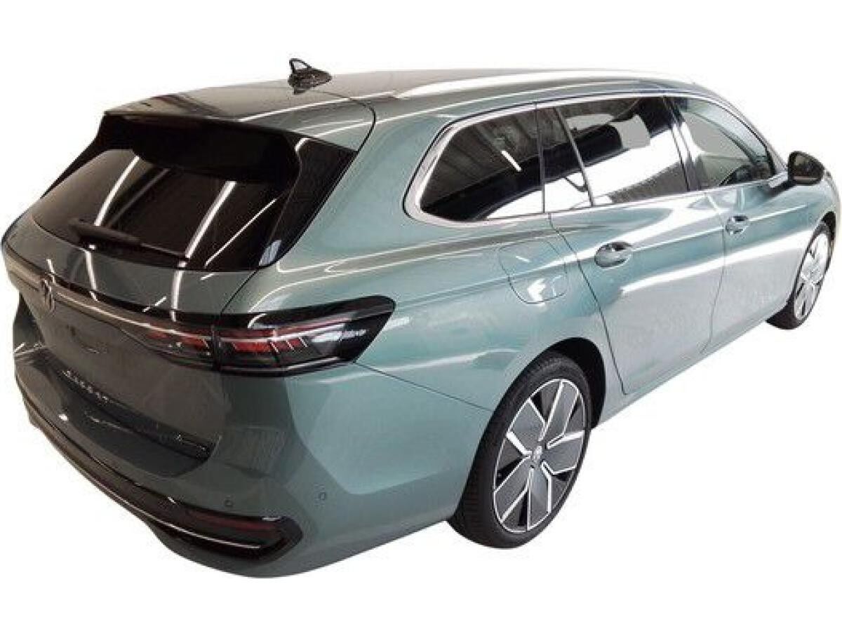 Volkswagen Passat Variant ELEGANCE 2.0TDI DSG 4M NP.74T ACC.5J-G.AHK.AREA-VIEW.NAVI.HARMAN.HUD