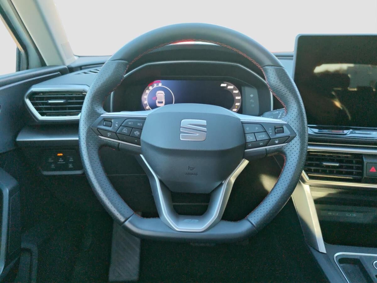 Seat Leon Sportstourer FR-Line 1.5 eTSI Convenience Visio+ MATRIX