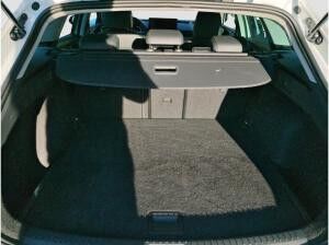 Seat Leon Sportstourer FR-Line 1.5 eTSI Convenience Visio+ MATRIX