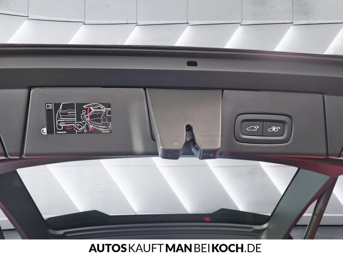 Volvo V90 Recharge T6 AWD Plug-in Hybrid Plus Dark