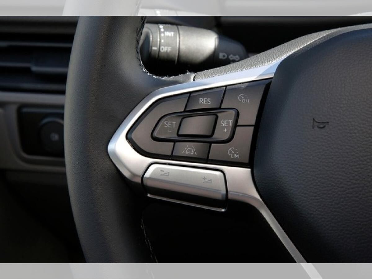 Volkswagen Transporter Kastenwagen mit L-Trennwand 2,0 l TDI 6-Gang Radst. 3100 mm 2.0 TDI L-Trennwand KR