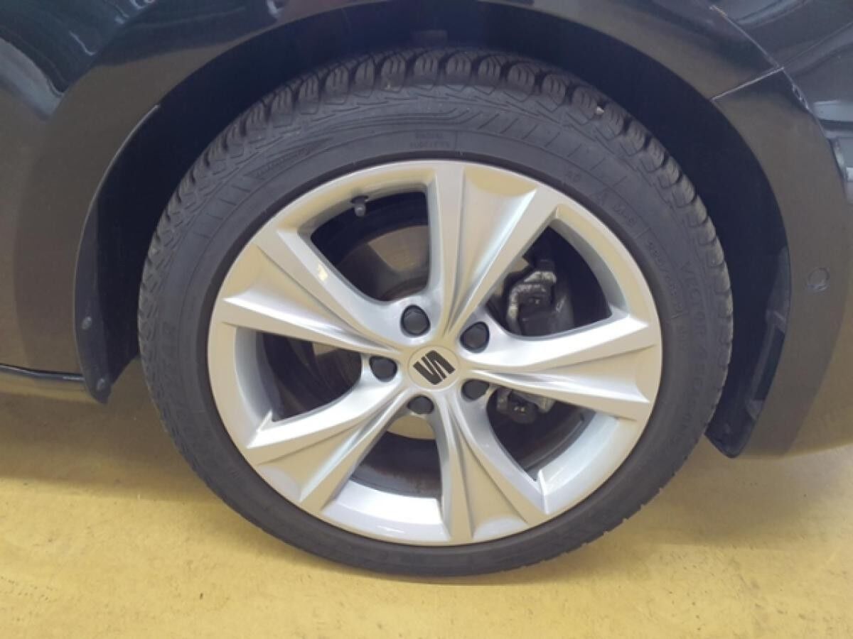 Seat Leon SP FR 1.5eTSI 110kW (150PS)*DSG*MATRIX *ACC*RFK*NAVI*GJR*SHZ*KESSY*