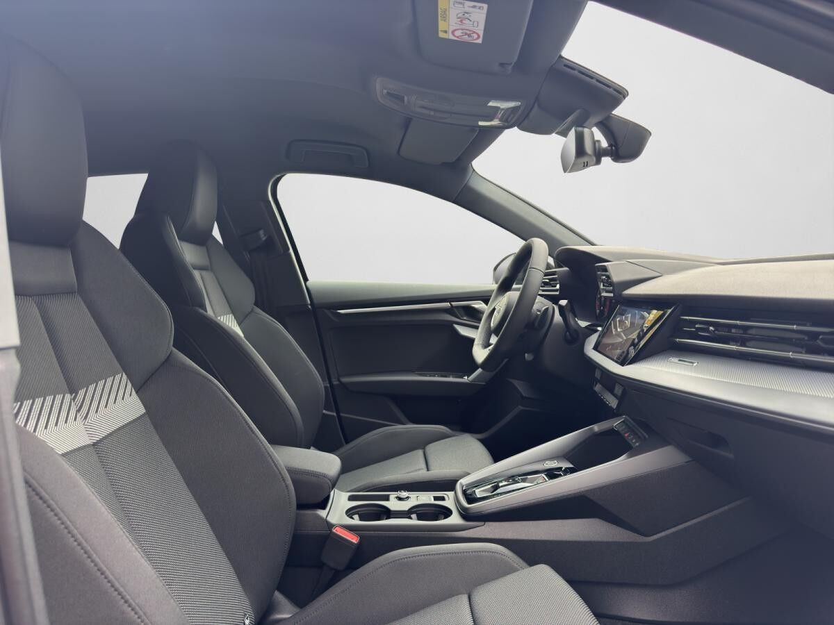 Audi A3 Sportback advanced TFSI S tronic*MEGA-AKTION*Navi*LED*Sportsitze*Assistpakete*18"Alu*Kamera*