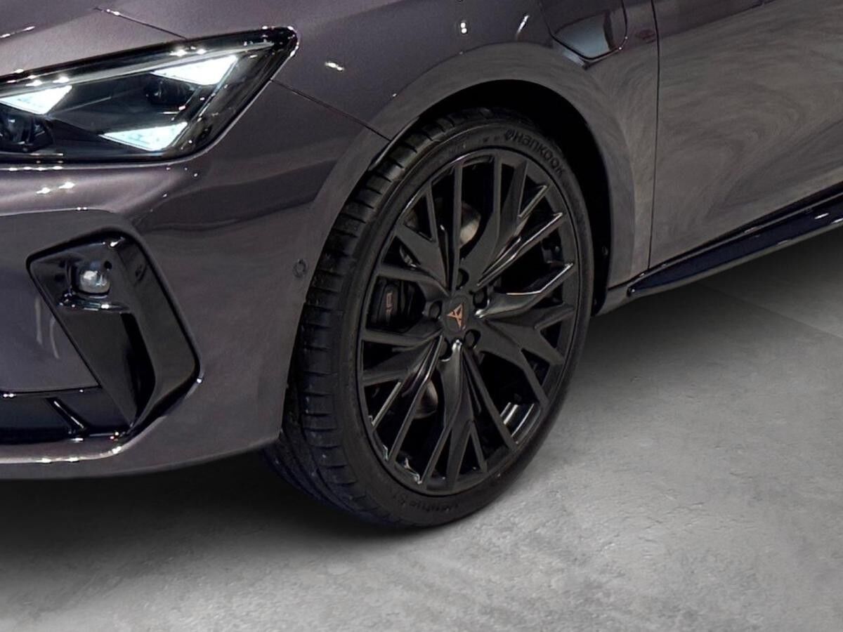Cupra Leon Sportstourer VZ Black Ed. 1.5 e-Hybrid *AHK*Sennheiser*Intelligent*Leder*
