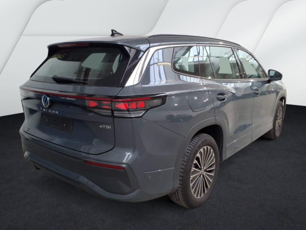 Volkswagen Tayron 1.5 eTSI DSG Life Navi AHK IQ.LIGHT - HD-Matrix-Scheinwerfer Sprachassistent Sitzheizung