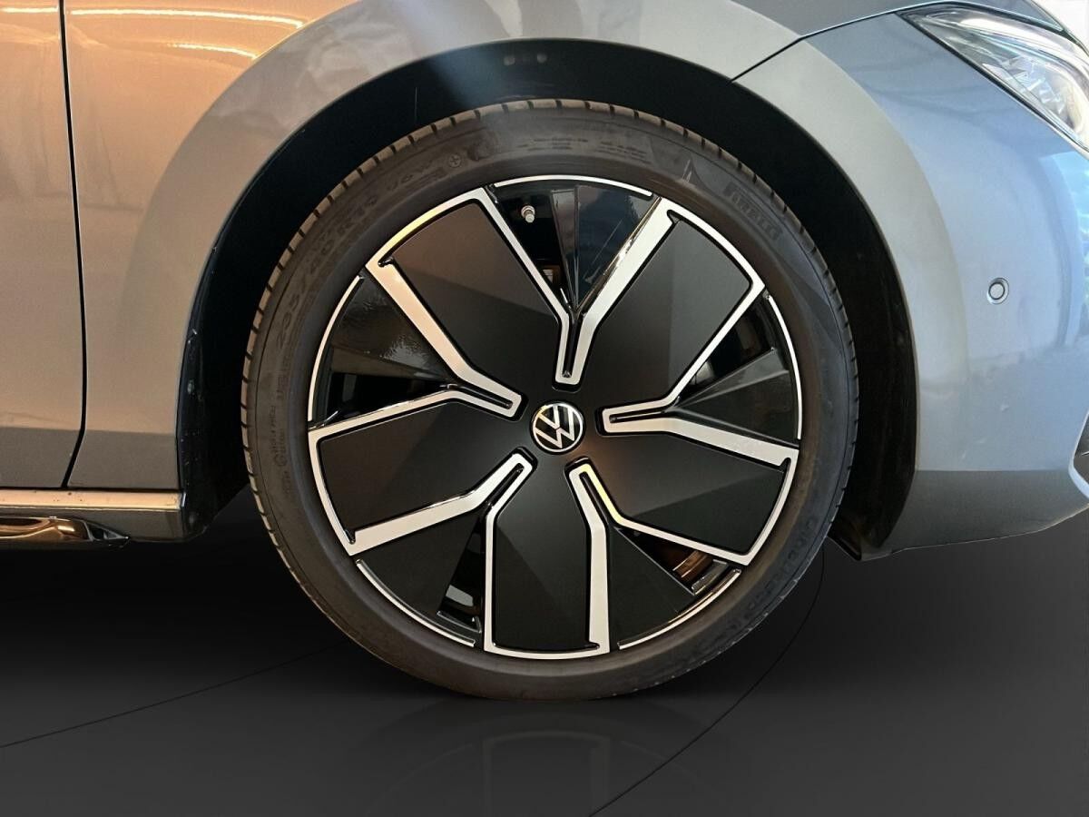 Volkswagen Passat Variant 2.0 TDI 4M R-Line AHK Matrix LM 19" ACC