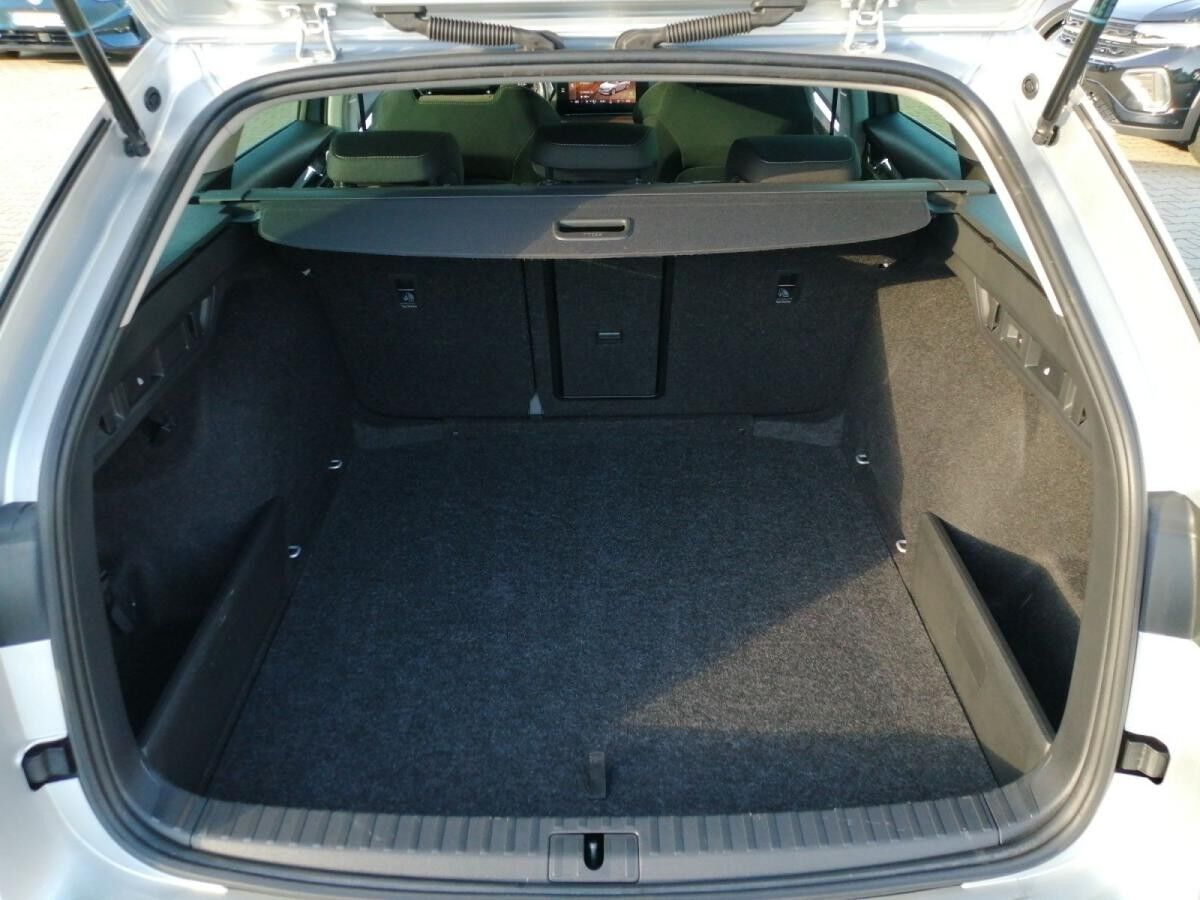 Skoda Octavia Combi Scout 2.0 TSI 4x4 DSG Matrix ACC