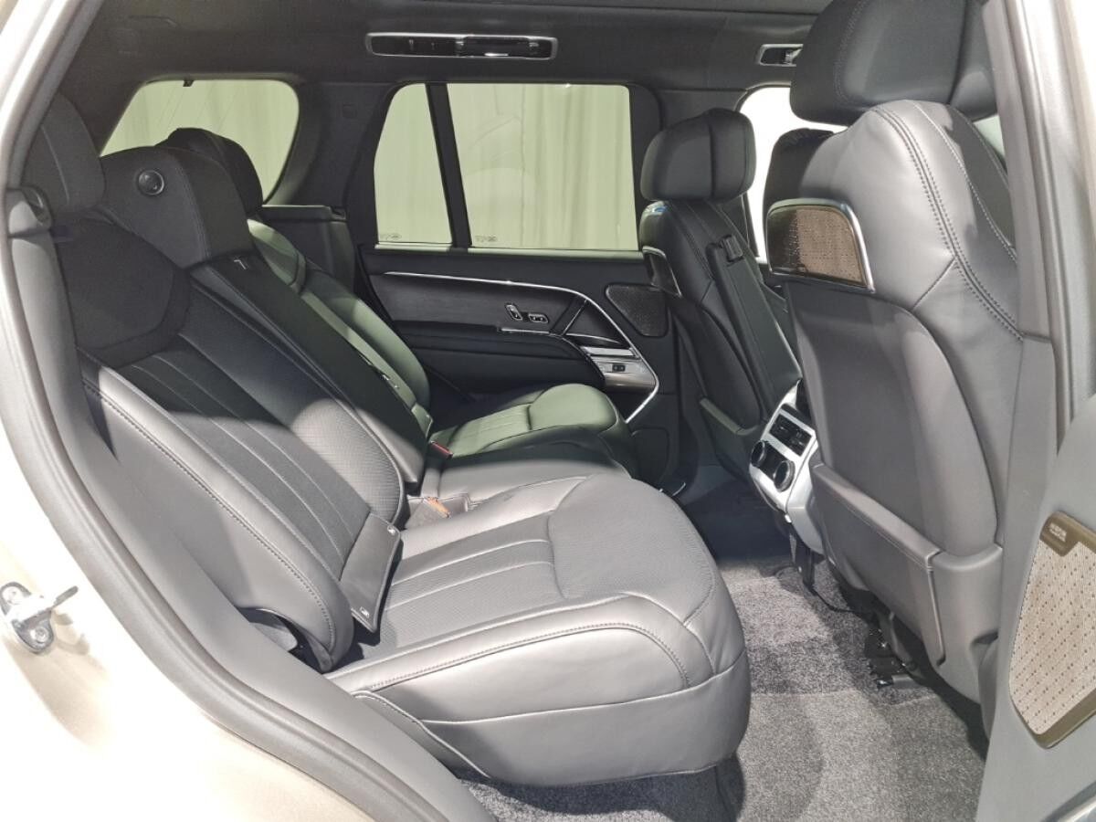 Land Rover Range Rover D350 Autobiography