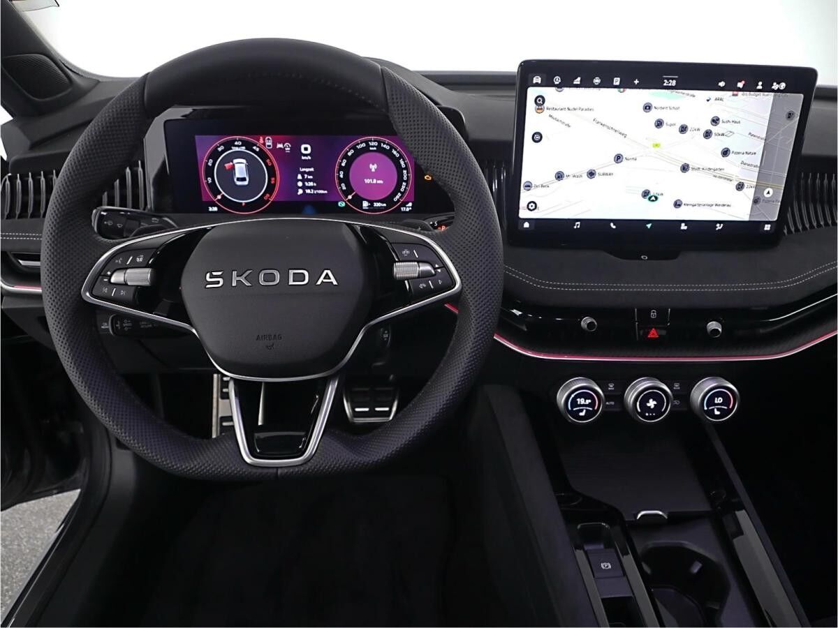 Skoda Superb Combi Sportline 2,0 TDI*KAMERA*SZH*AHK