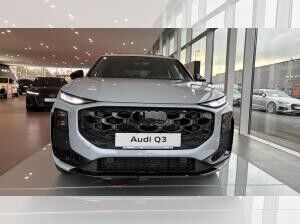 Audi Q3 SUV TFSI quattro S tronic Digitales Cockpit