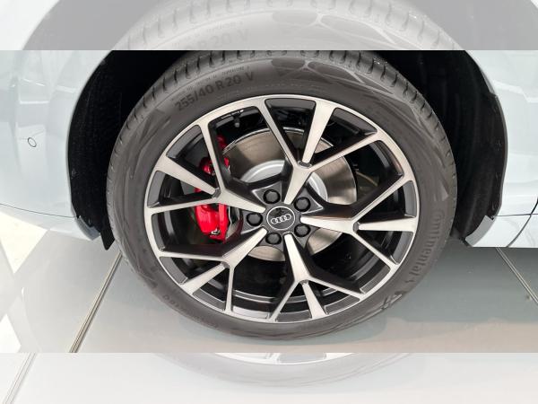 Audi Q3 TFSI quattro S tronic Digitales Cockpit