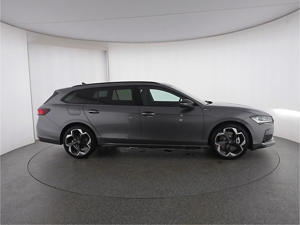 Skoda Superb Combi Sportline 2,0 TDI*KAMERA*SZH*AHK