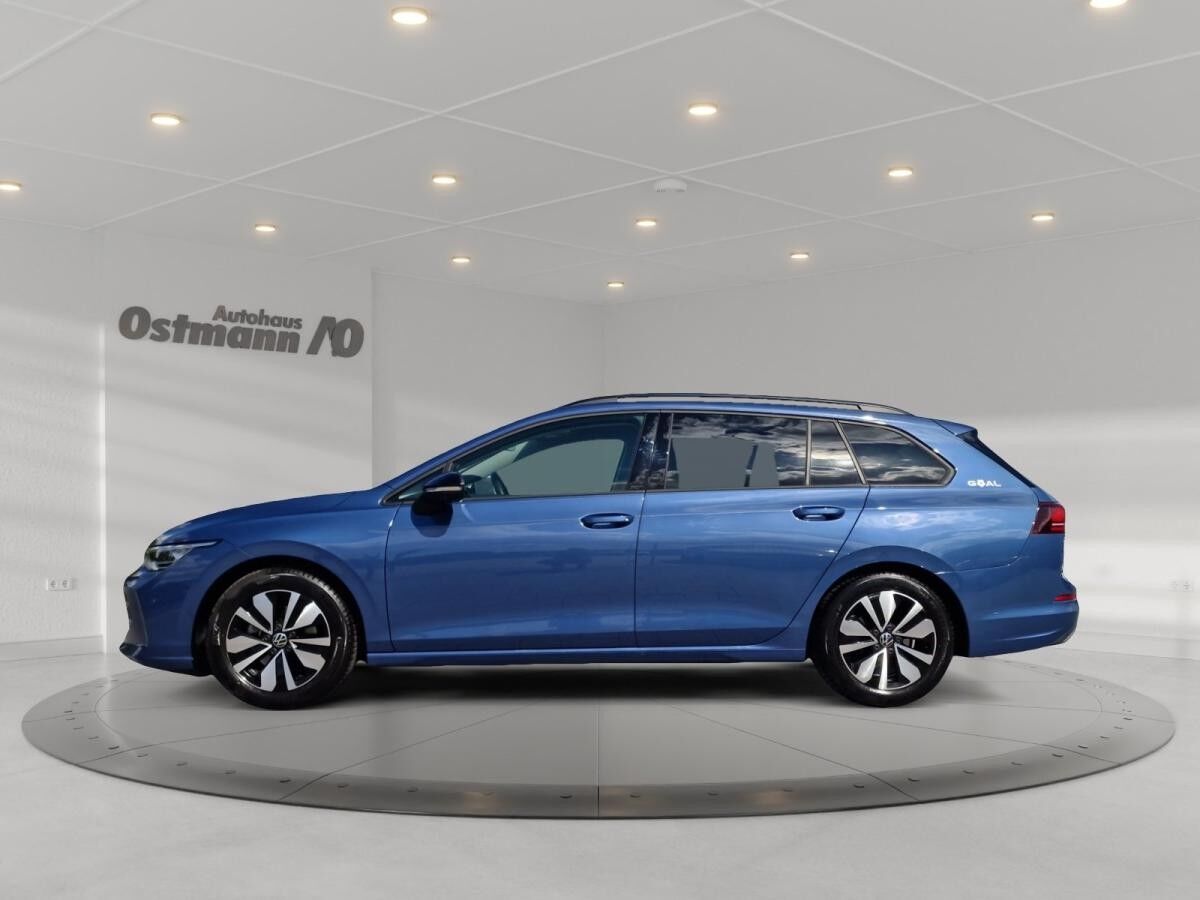 Volkswagen Golf VIII Variant 1.5 eTSI W Goal 360 ACC AUT