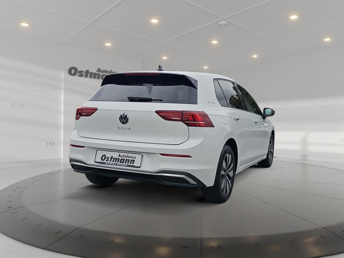 Volkswagen Golf VIII 1.5 eTSI W Goal ACC AUT Akustikglas