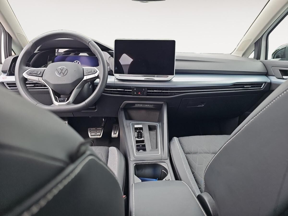 Volkswagen Golf VIII 1.5 eTSI W Goal ACC AUT Akustikglas