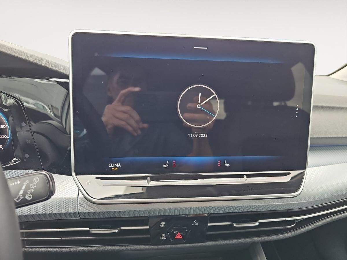 Volkswagen Golf VIII 1.5 eTSI W Goal ACC AUT Akustikglas