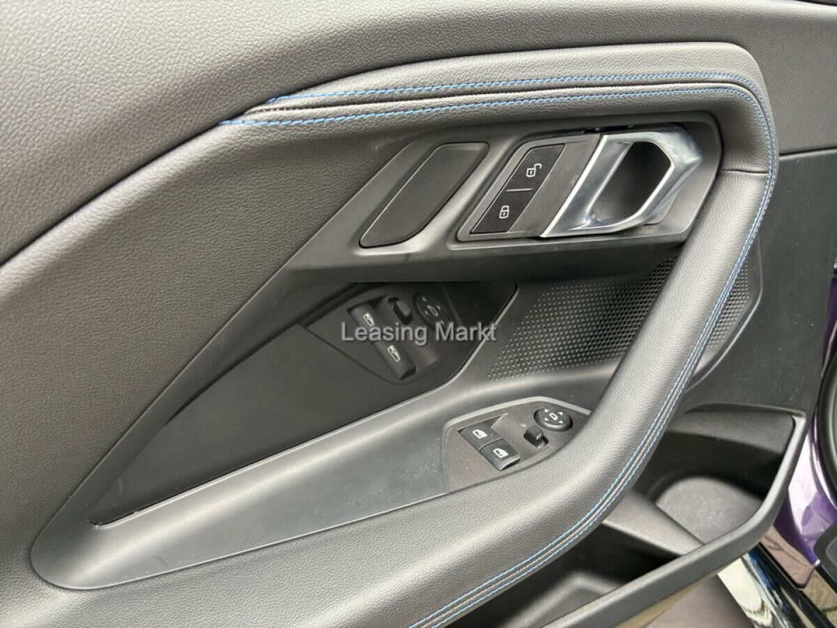 BMW 218 i Steptronic Coupe M Sportpaket BMW 218 i Steptronic Coupe M Sportpaket