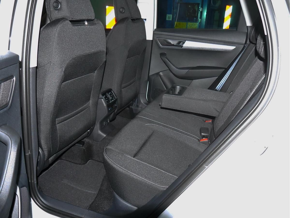 Skoda Karoq "Selection" 1.5TSI 150PS DSG *SOFORT VERFÜGBAR*