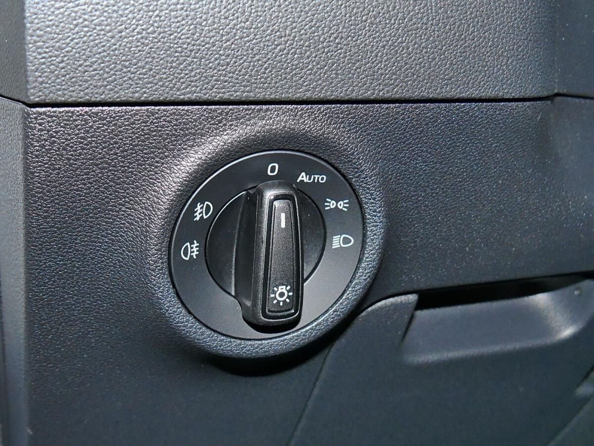 Skoda Karoq "Selection" 1.5TSI 150PS DSG *SOFORT VERFÜGBAR*