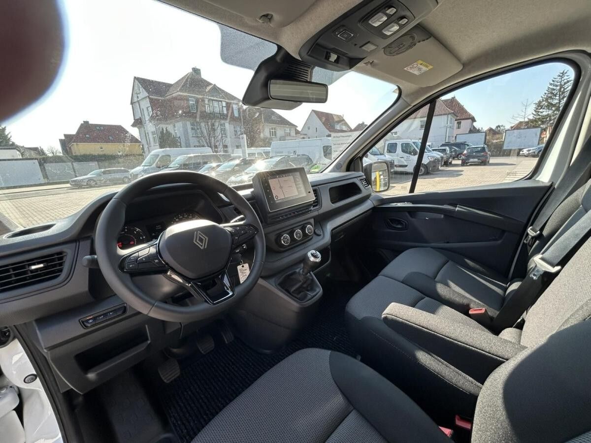 Renault Trafic Kasten L2H2 Komfort 3,0t Blue dCi 150