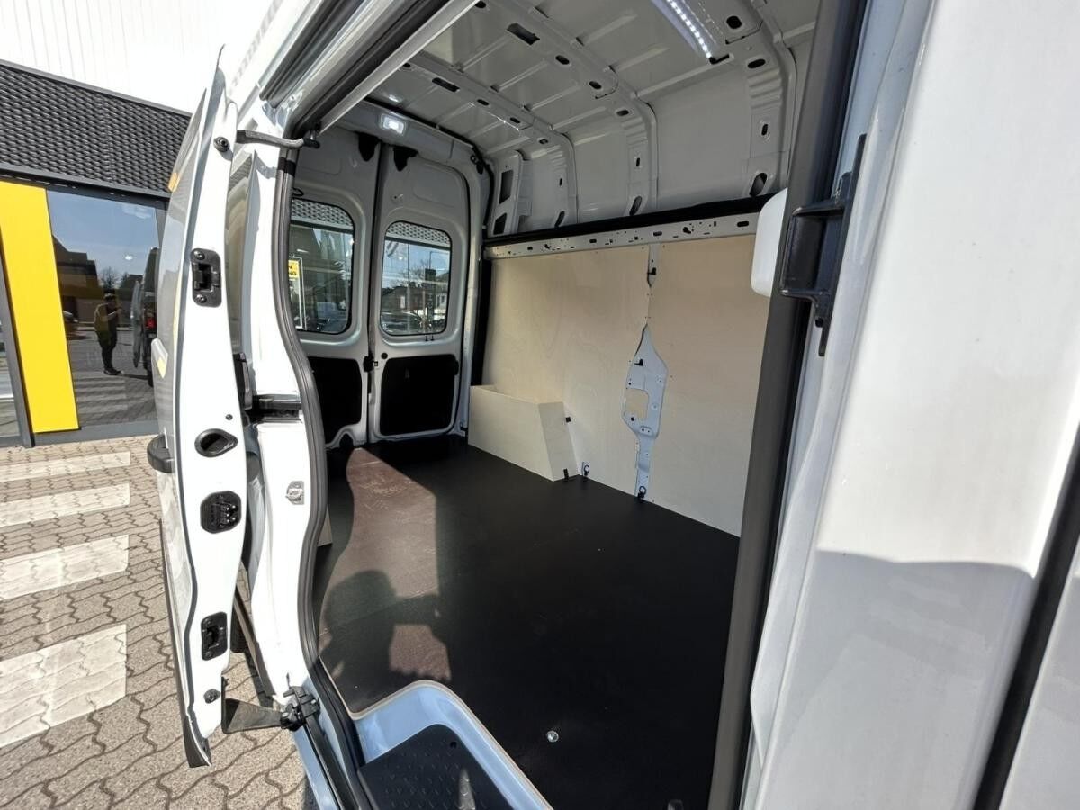 Renault Trafic Kasten L2H2 Komfort 3,0t Blue dCi 150