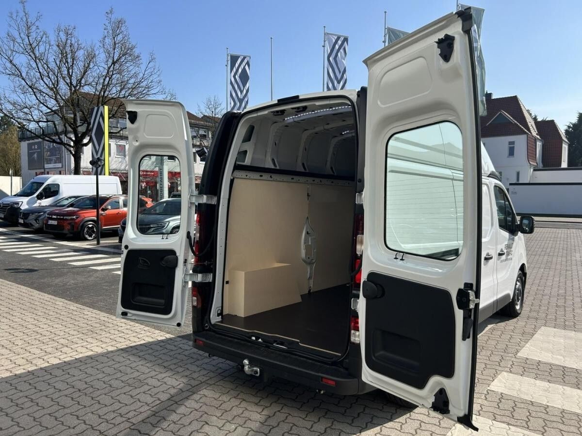 Renault Trafic Kasten L2H2 Komfort 3,0t Blue dCi 150