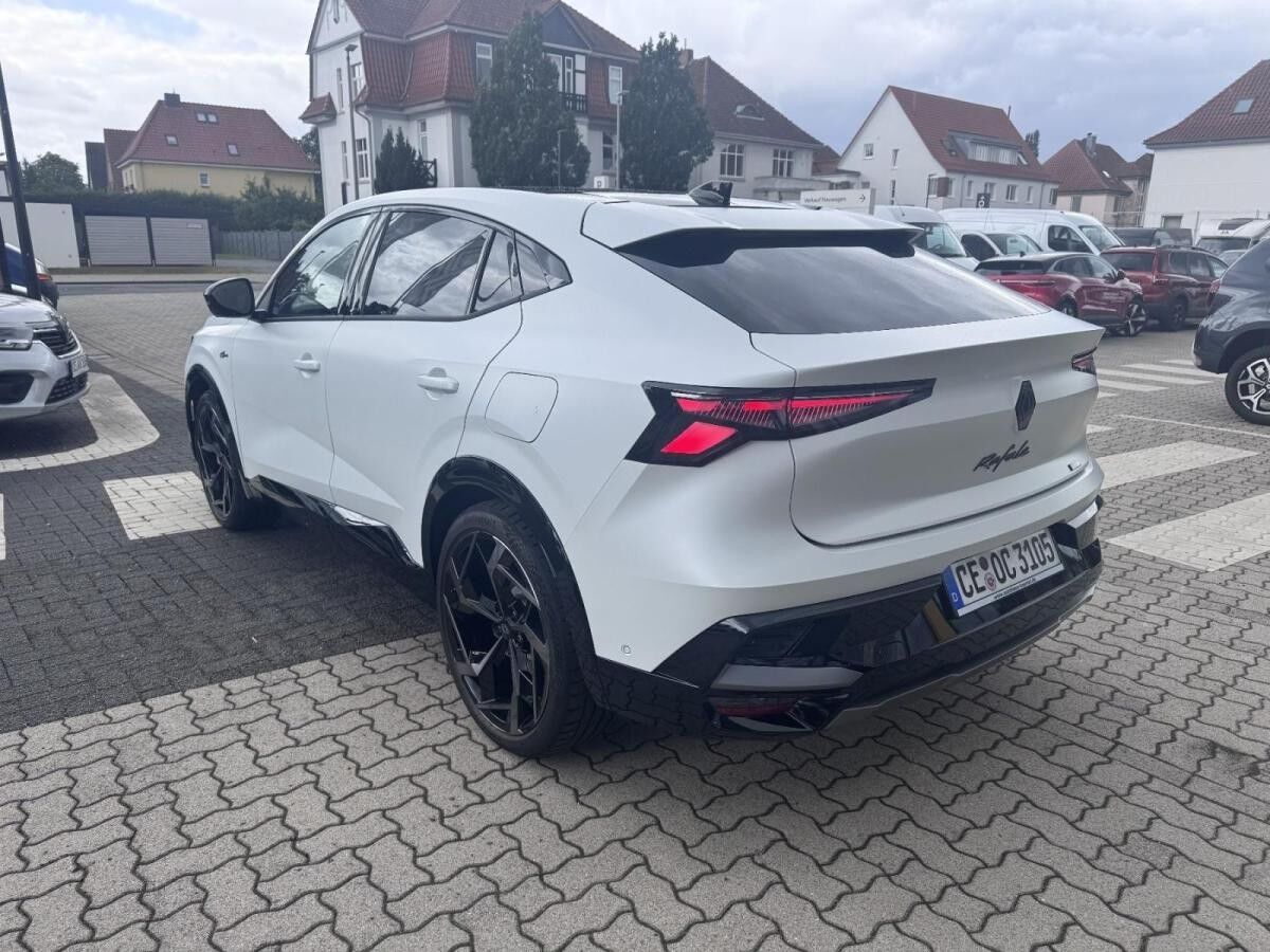 Renault Rafale Atelier Alpine E-Tech Plug-in Hybrid 300