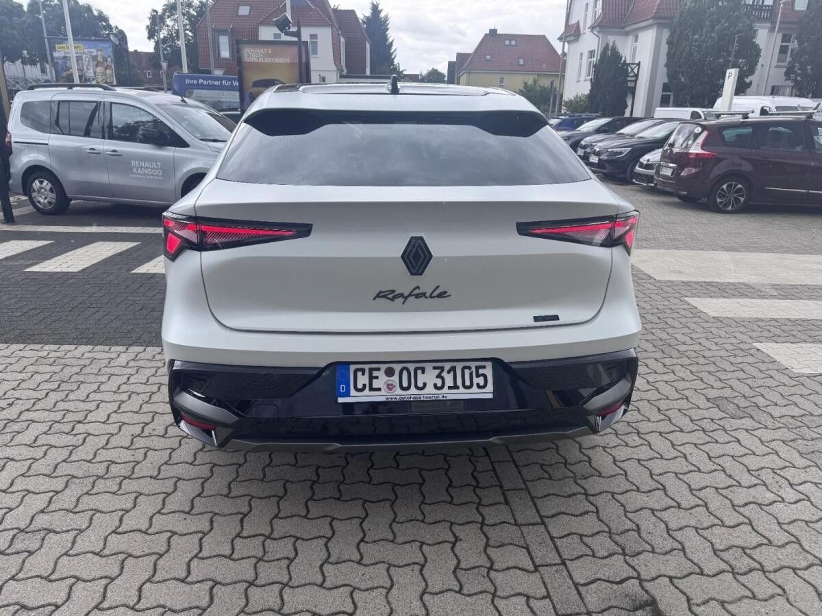 Renault Rafale Atelier Alpine E-Tech Plug-in Hybrid 300