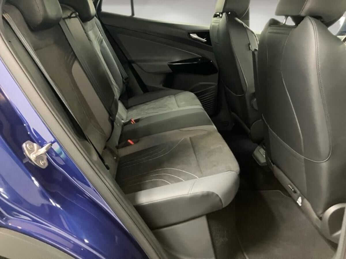Volkswagen ID.4 125 kW IQ.Light+NAV+ACC+DAB+SHZ+PDCvo&hi - Pure