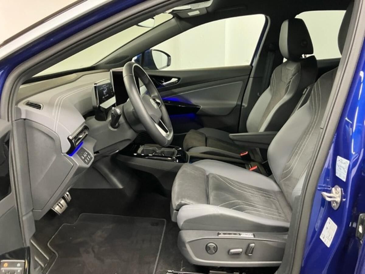 Volkswagen ID.4 125 kW IQ.Light+NAV+ACC+DAB+SHZ+PDCvo&hi - Pure